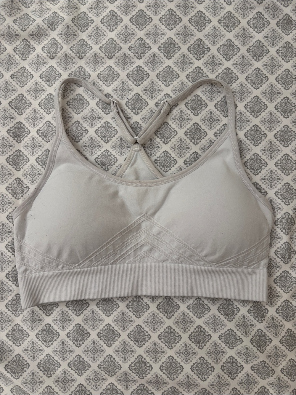 Seamless White Sports Bra